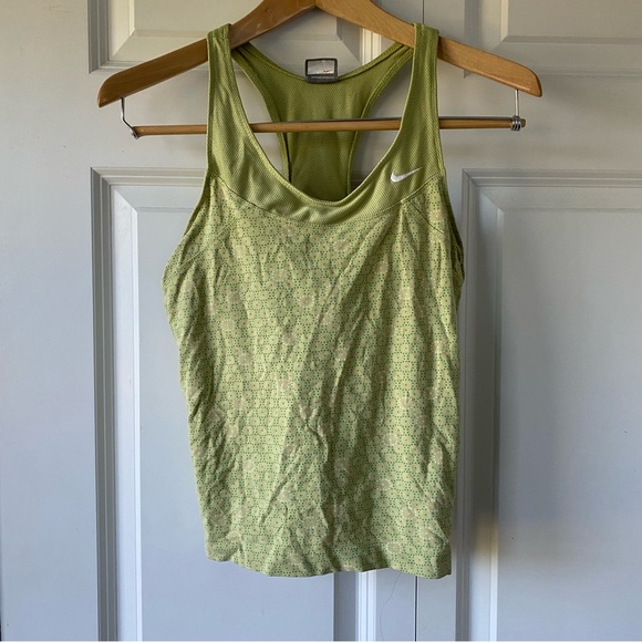 Nike Tops - Nike Work Out Top